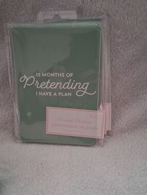 Pocket Planner - Green "12 Months of Pretending I Have a Plan"